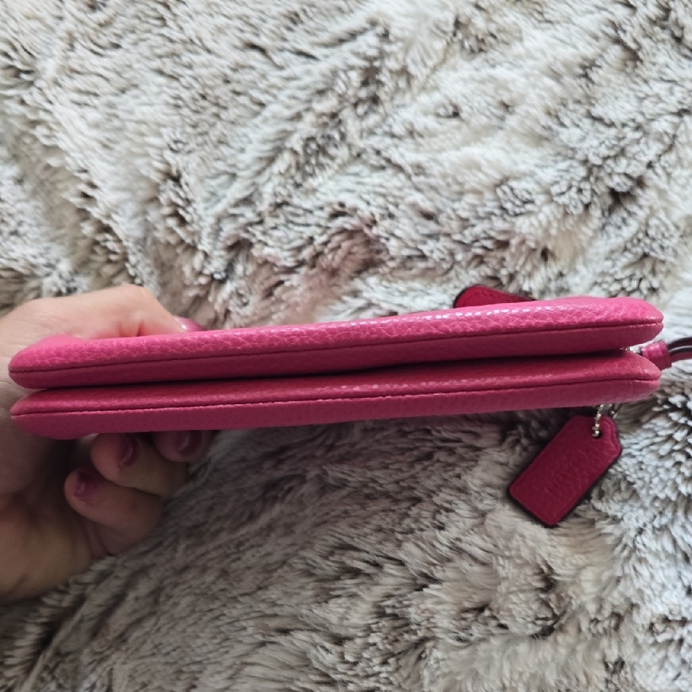 Coach Double Zip Pink Leather Wristlet Excellent Condition - Picture 5 of 9